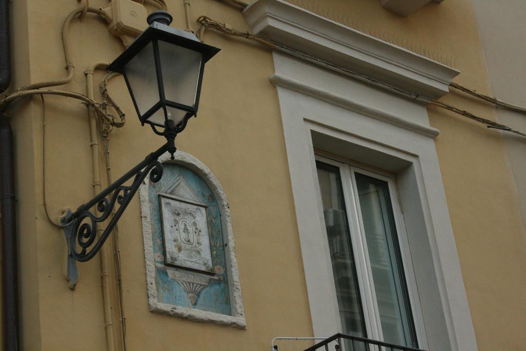 Piazzetta Santa Barbara Apartamento Bari Quarto foto